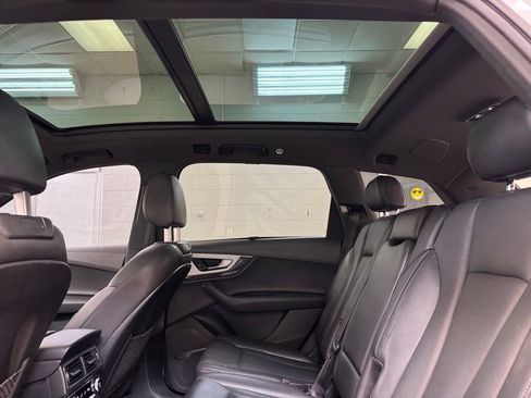 Used 2018 Audi Q7 2.0T Premium Plus AWD/4WD image 21
