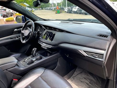 Used 2019 Cadillac XT4 Premium Luxury w/ Cold Weather Package AWD/4WD image 14
