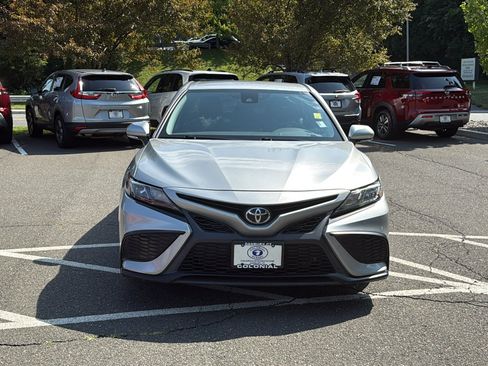 Used 2021 Toyota Camry SE w/ Cold Weather Package AWD/4WD image 4