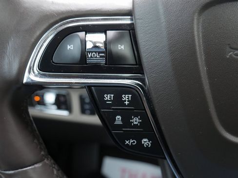 Used 2022 Lincoln Navigator Reserve image 12