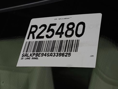 Certified 2025 Land Rover Range Rover SE AWD/4WD image 40