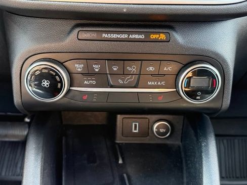 Used 2020 Ford Escape SE Sport FWD image 28