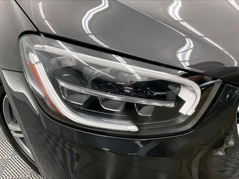 Used 2022 Mercedes-Benz GLC 300 image 26
