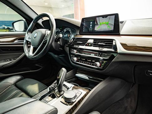 Used 2019 BMW 540i RWD image 48