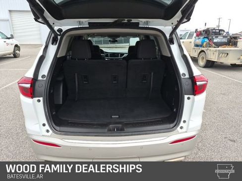 Used 2020 Buick Enclave Preferred w/ LPO, Floor Liner Package image 9