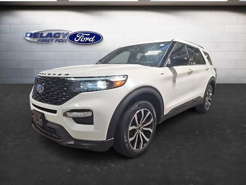 Used 2023 Ford Explorer ST-Line image 1
