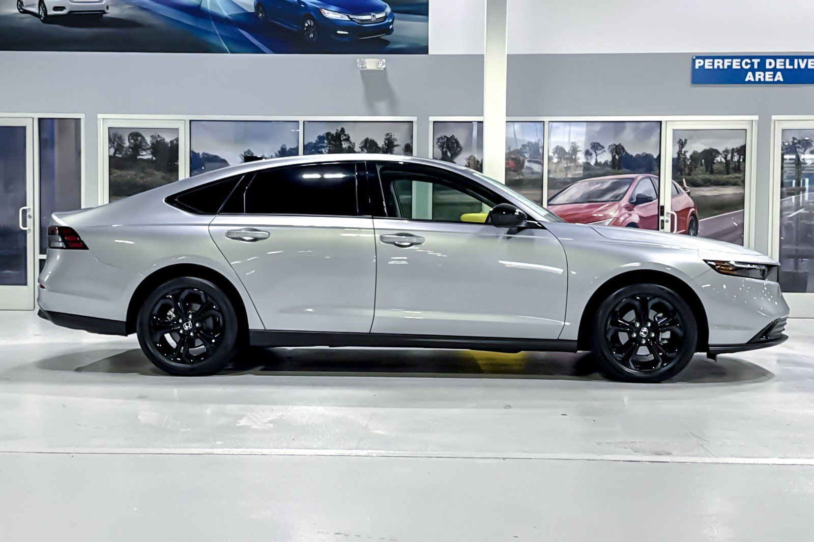 Used 2025 Honda Accord SE image 8