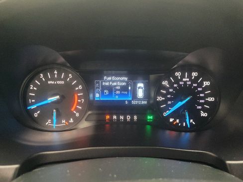 Used 2019 Ford Explorer XLT FWD image 23