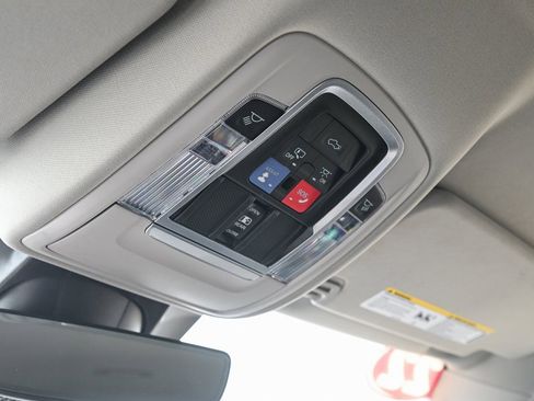 Used 2022 RAM 1500 Laramie image 42