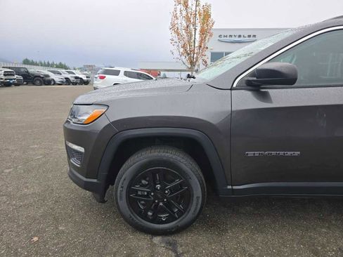 Used 2020 Jeep Compass Sport w/ Cold Weather Group image 18
