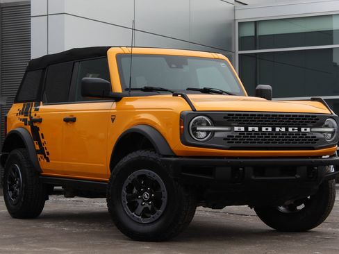 Used 2021 Ford Bronco Badlands image 1