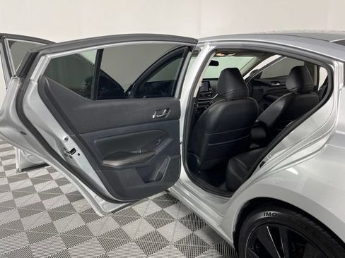 Used 2019 Nissan Altima 2.5 SR FWD image 39