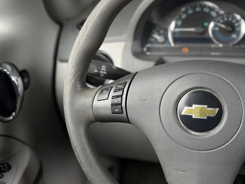Used 2011 Chevrolet HHR LS image 24