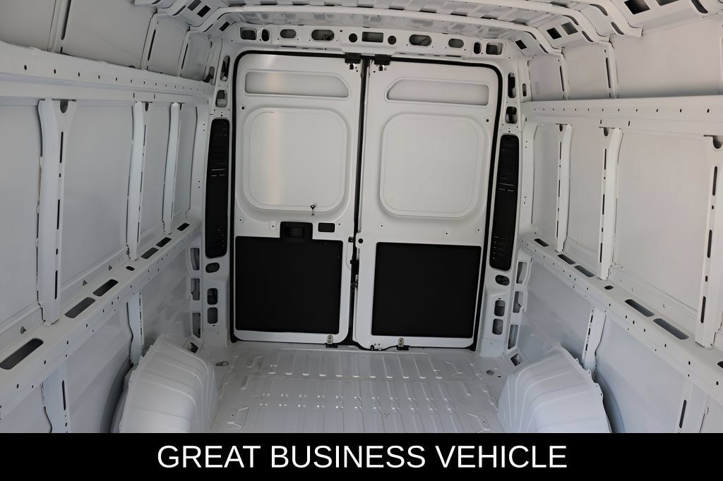 Used 2025 RAM ProMaster 3500 w/ Quick Order Package 22G SLT FWD image 19