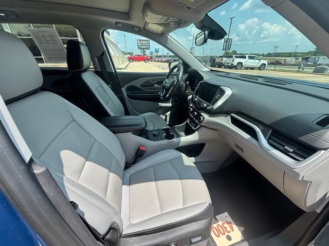 Used 2024 GMC Terrain SLT FWD image 16