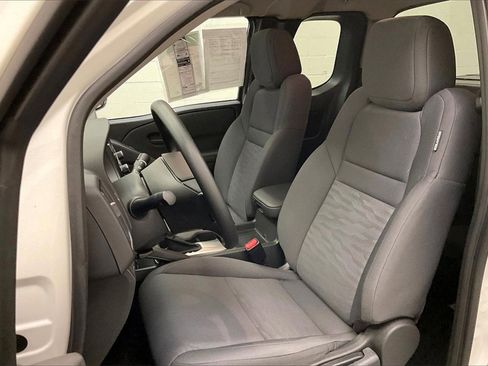 Certified 2025 Nissan Frontier S image 17