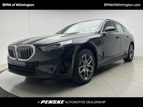 New 2026 BMW 530i 530i w/ Convenience Package image 1