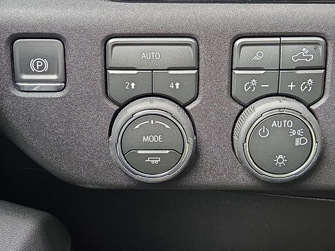 New 2026 Chevrolet Silverado 1500 LT w/ Safety Package image 20