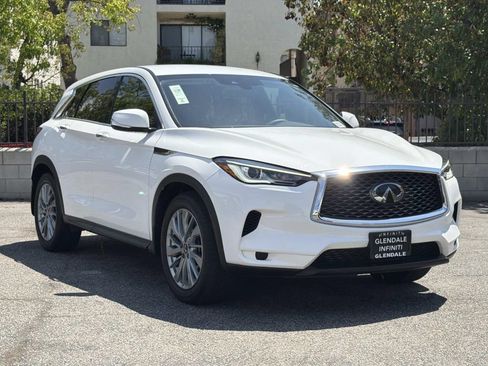Certified 2023 INFINITI QX50 Pure FWD image 2