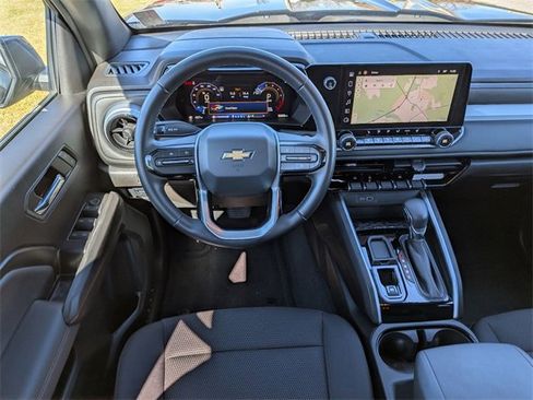 Used 2024 Chevrolet Colorado LT w/ LT Convenience Package II image 31