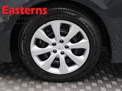 Used 2025 Toyota Corolla LE image 31