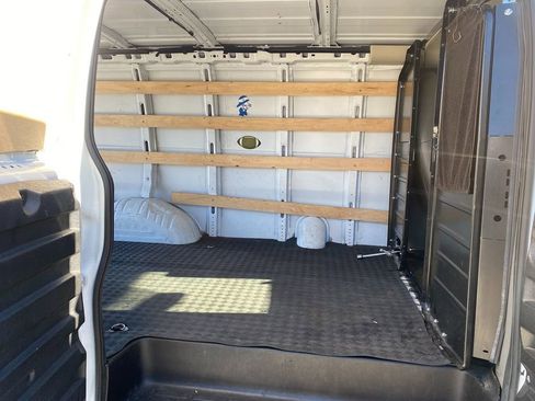 Used 2020 GMC Savana 2500 Work Van w/ Driver Convenience Package image 28