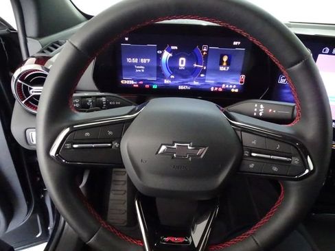 Certified 2025 Chevrolet Blazer EV RS AWD/4WD image 6