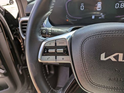 Used 2024 Kia Telluride S FWD image 32