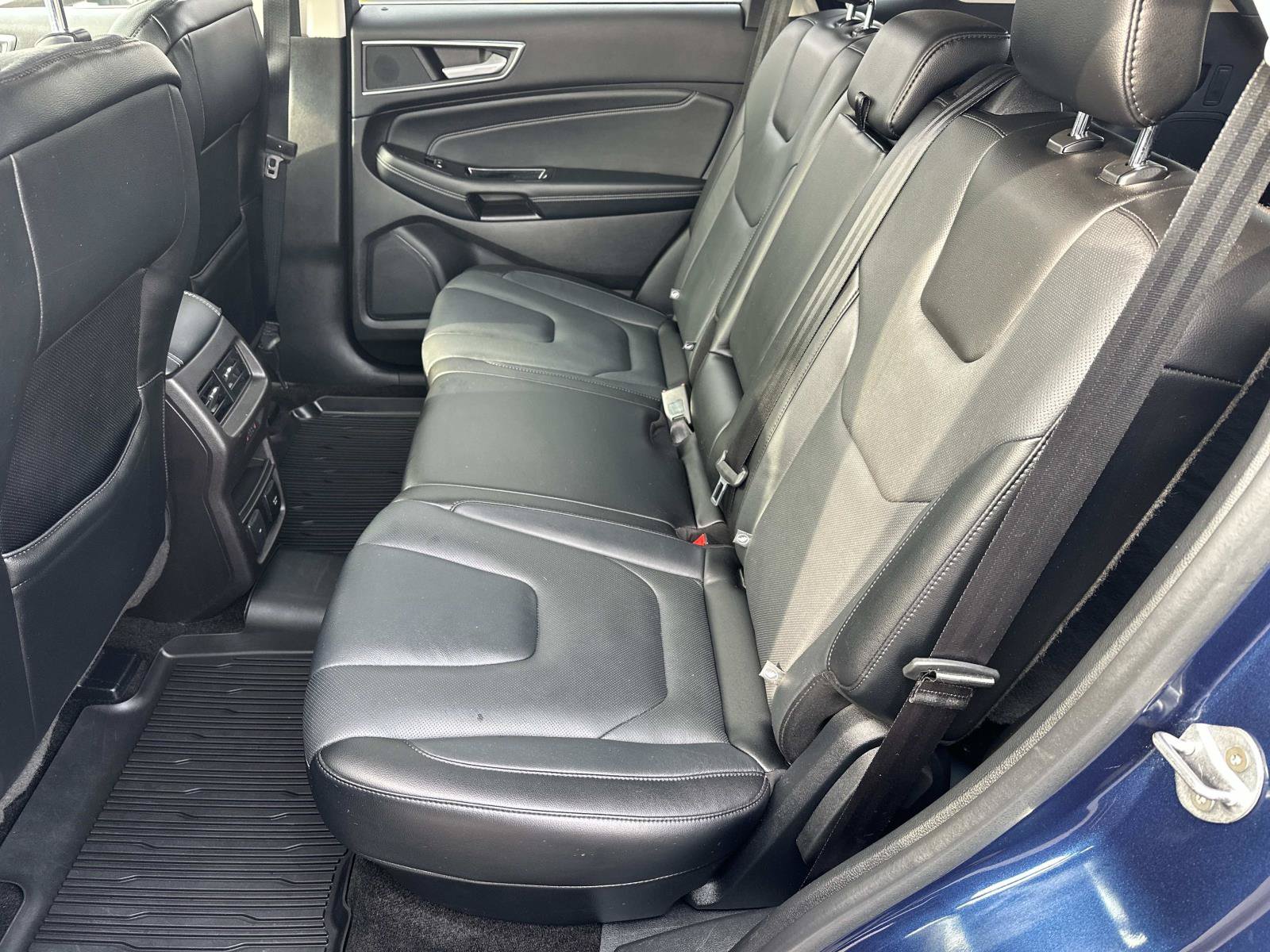 Used 2017 Ford Edge Titanium w/ Canadian Touring Package AWD/4WD image 11