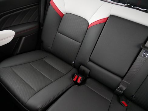 Used 2024 GMC Canyon AT4X AWD/4WD image 12
