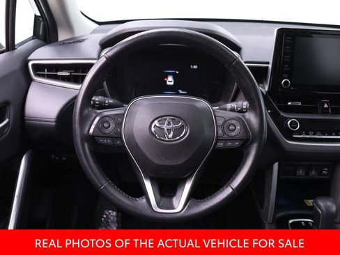 Certified 2022 Toyota Corolla Cross XLE image 12