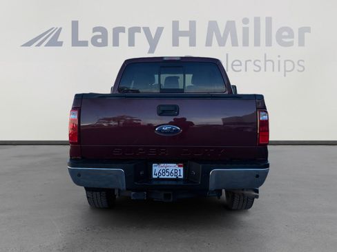 Used 2011 Ford F250 Lariat image 4