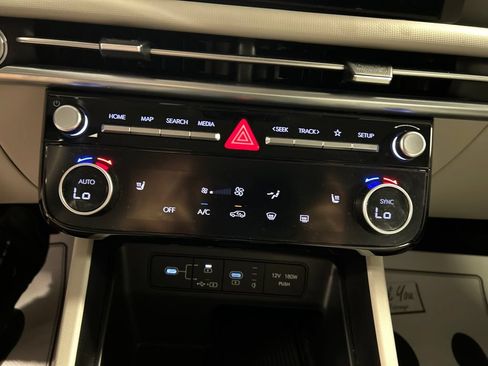 Used 2025 Hyundai Tucson SEL FWD image 17