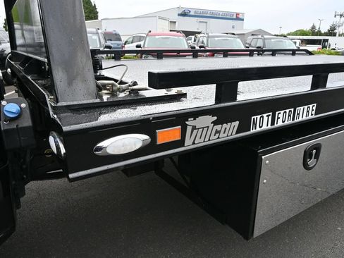 Used 2024 Ford F550 4x4 Regular Cab Super Duty image 21