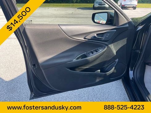 Used 2019 Chevrolet Malibu LT FWD image 14
