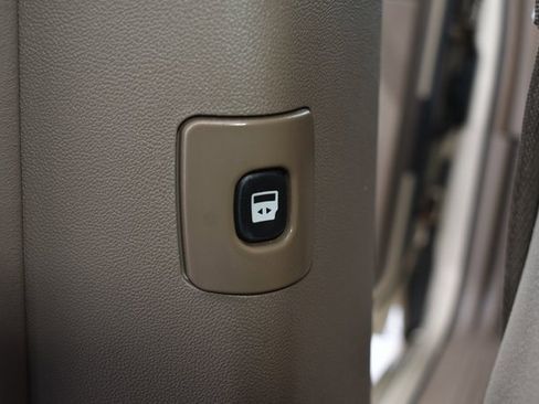 Used 2011 Chrysler Town & Country Touring w/ Entertainment Group #1 image 25