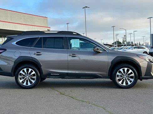Used 2024 Subaru Outback Limited image 6