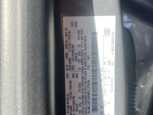 Used 2021 Lincoln Corsair Reserve w/ Equipment Group 201A image 11