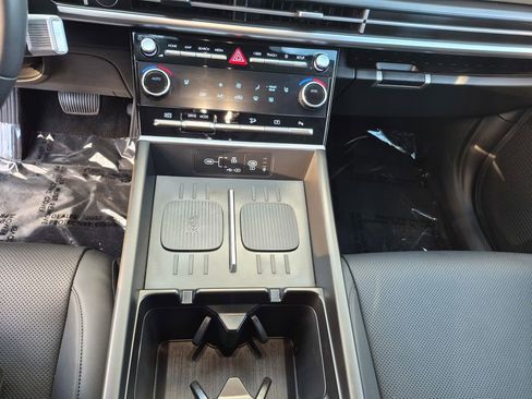 Used 2025 Hyundai Santa Fe SEL image 18