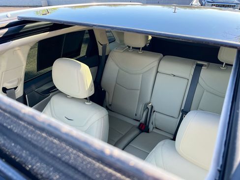 Used 2021 Cadillac XT5 Premium Luxury AWD/4WD image 23