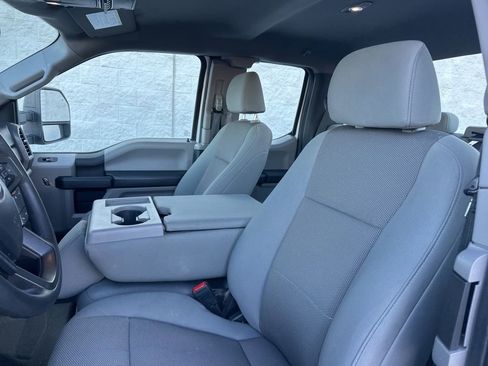 Used 2020 Ford F250 XL w/ Power Equipment Group image 10