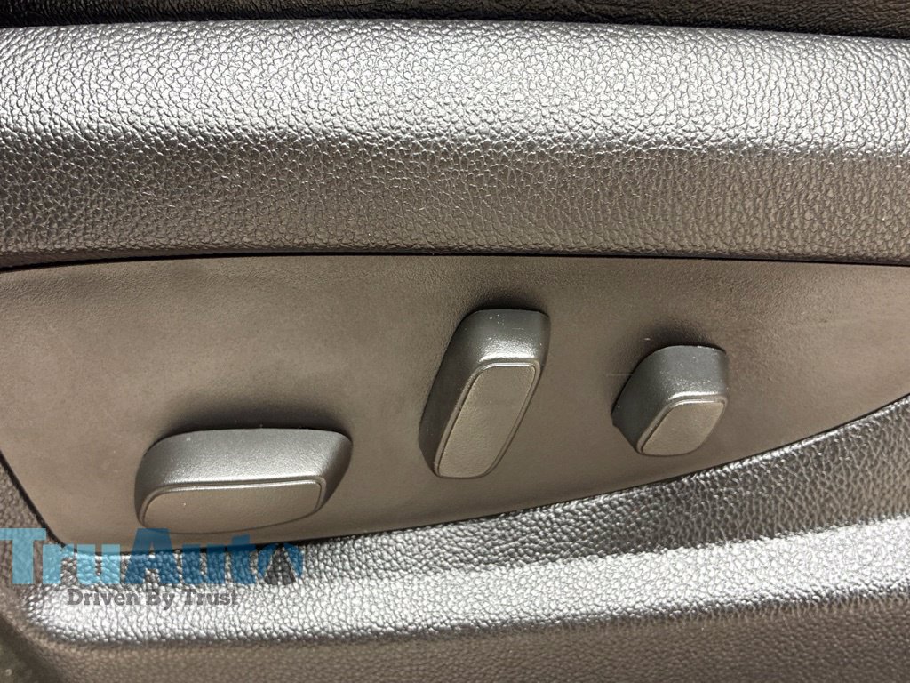 Used 2016 GMC Sierra 1500 SLE w/ SLE Value Package AWD/4WD image 23