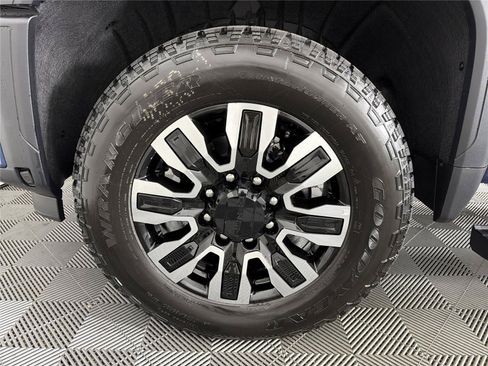 New 2026 GMC Sierra 2500 Denali Ultimate AWD/4WD image 9