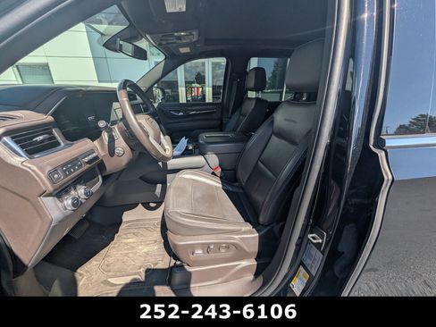Used 2022 GMC Yukon XL Denali AWD/4WD image 15