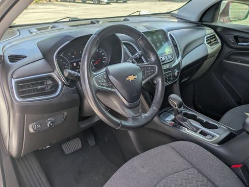 Used 2022 Chevrolet Equinox LT FWD image 11