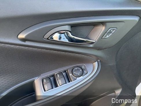 Used 2024 Chevrolet Malibu LT image 30