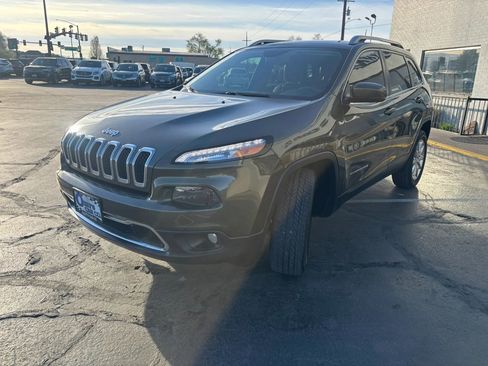 Used 2016 Jeep Cherokee Limited w/ Trailer Tow Group image 3