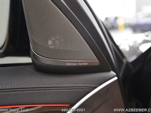 Used 2022 BMW M550i xDrive w/ Executive Package image 27