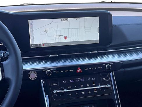 Used 2024 Kia Carnival SX Prestige image 7