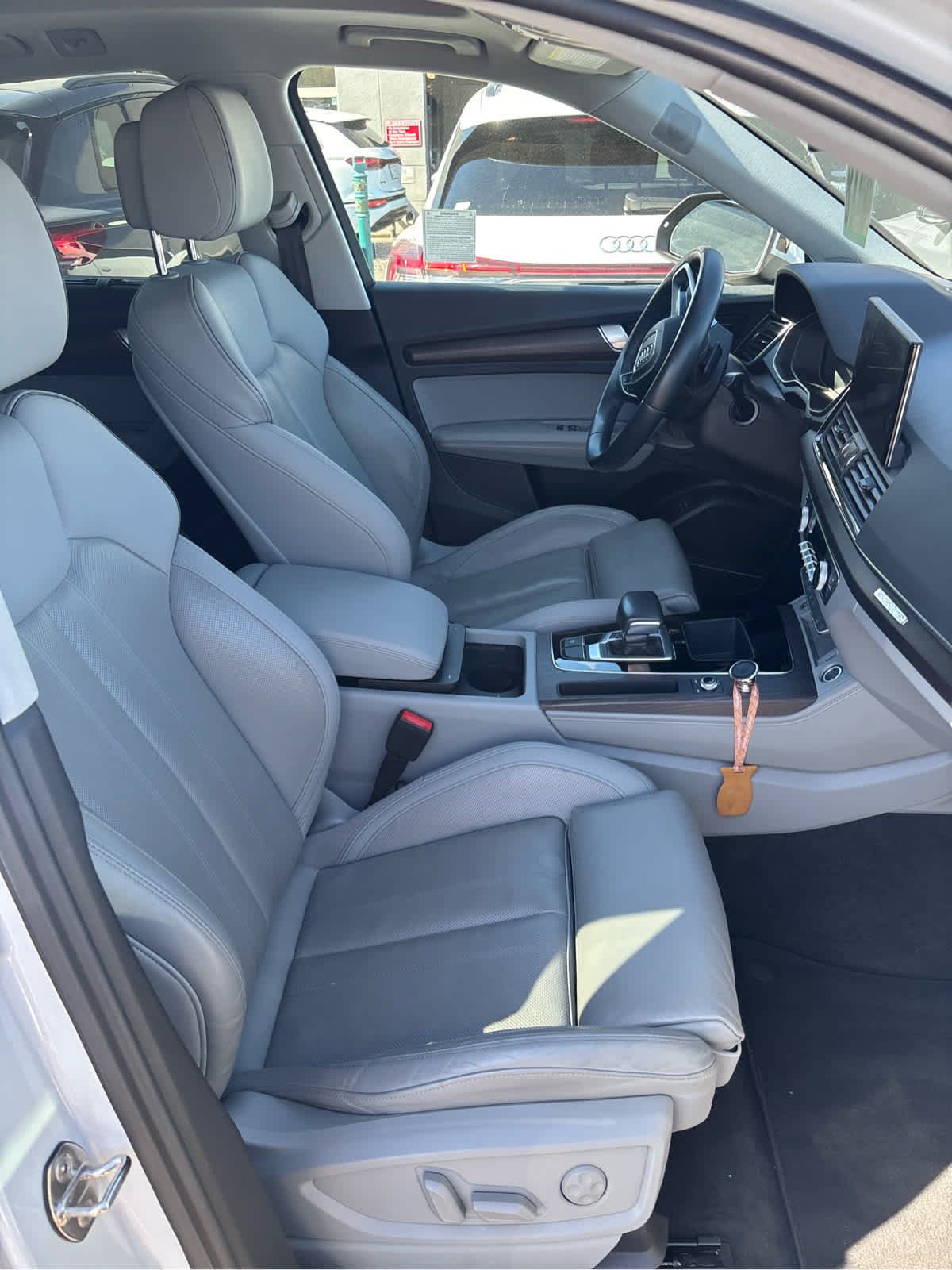 Used 2022 Audi Q5 e Prestige w/ Prestige Package AWD/4WD image 5